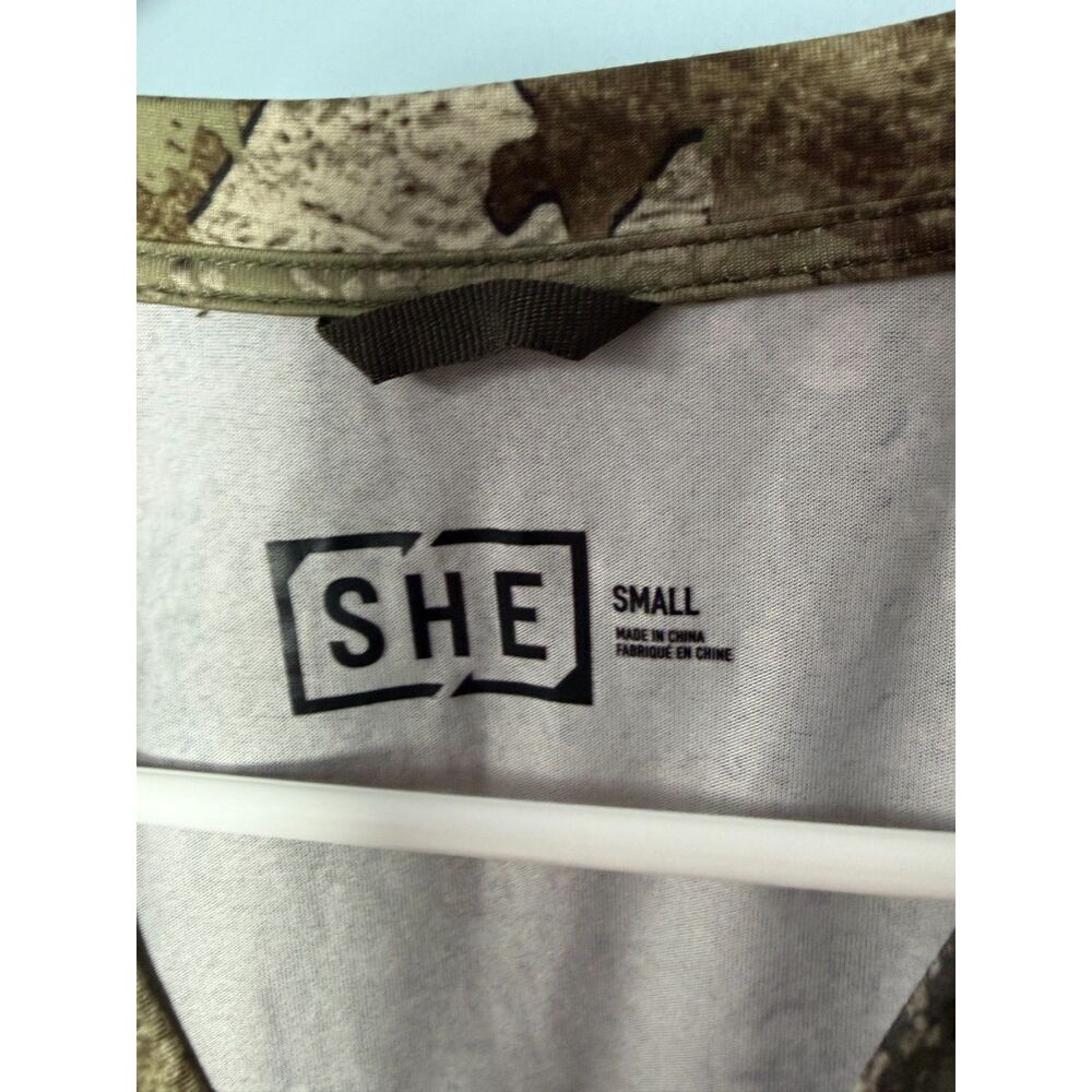 SHE Outdoor Women's Lightweight Performance Short-Sleeve Camo T-Shirt